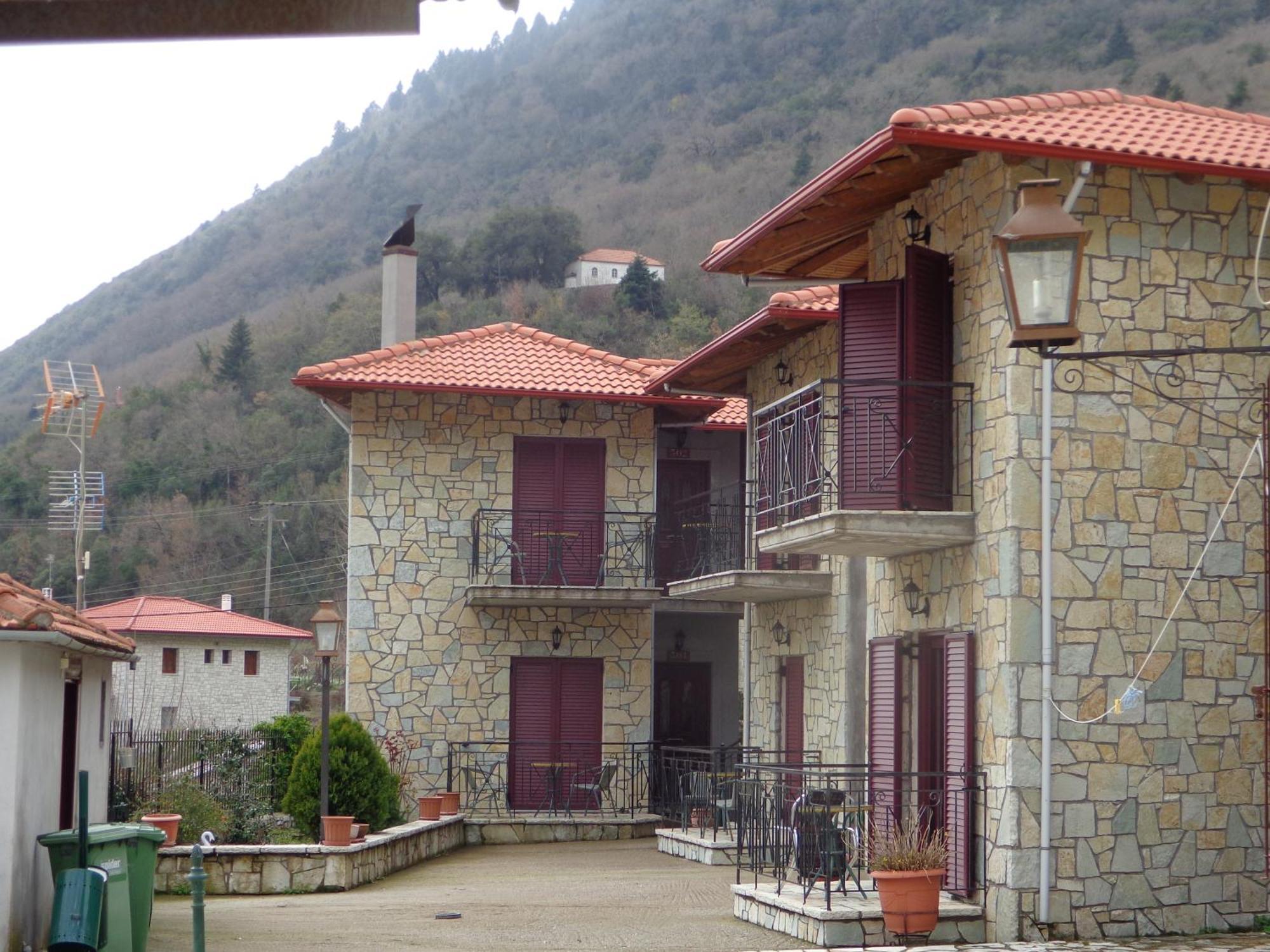 Alonaki Guesthouse Plátanos Buitenkant foto