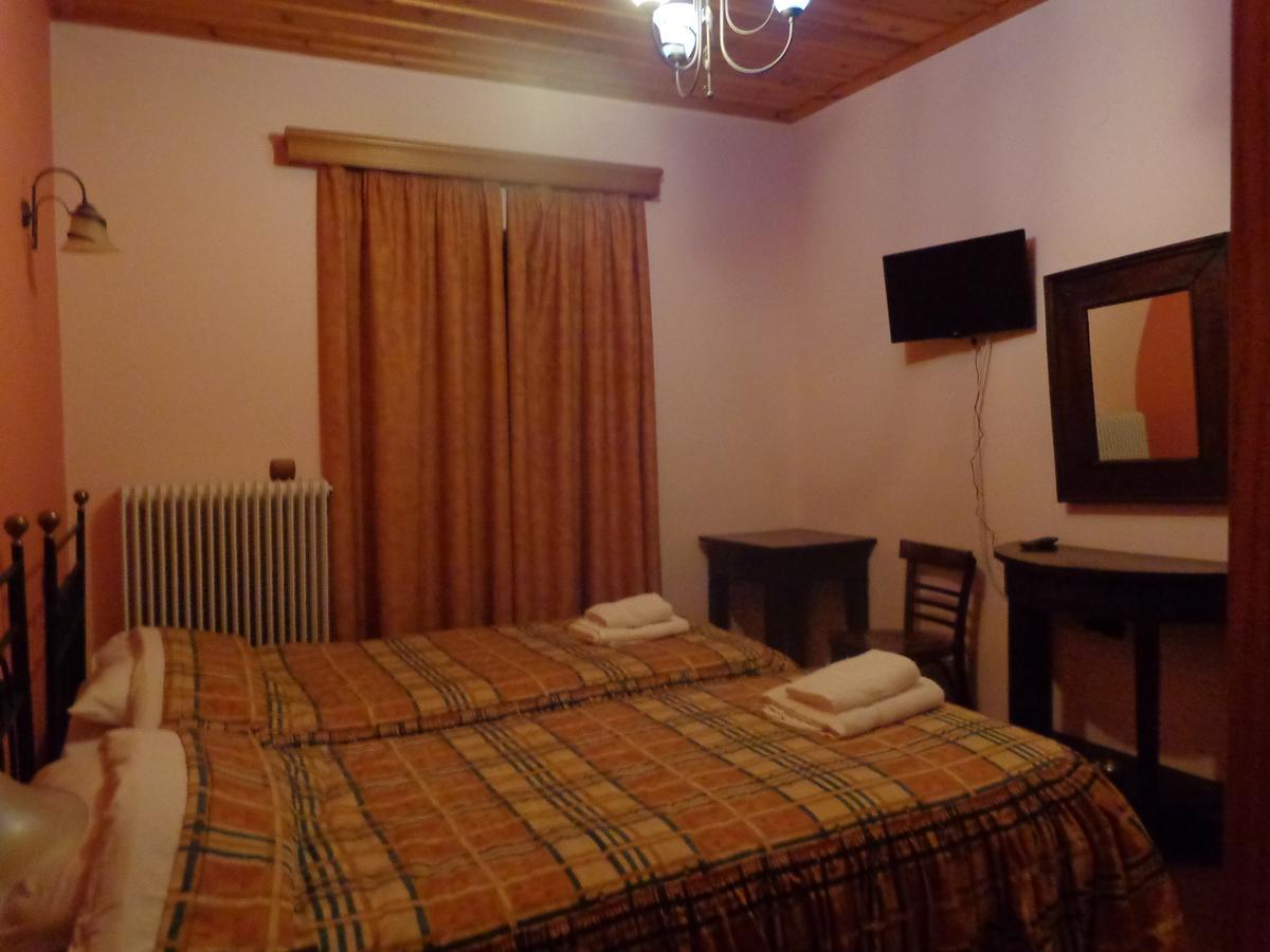 Alonaki Guesthouse Plátanos Buitenkant foto
