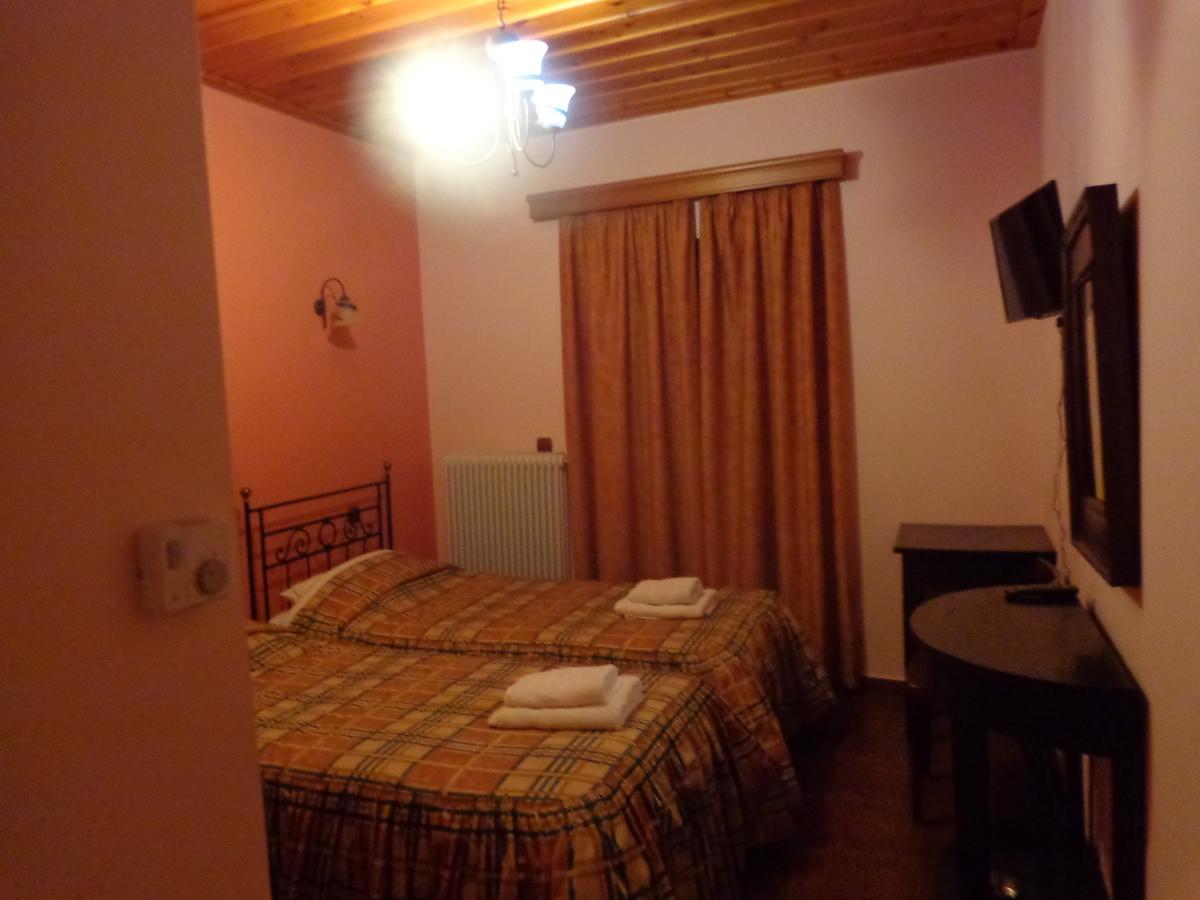 Alonaki Guesthouse Plátanos Buitenkant foto
