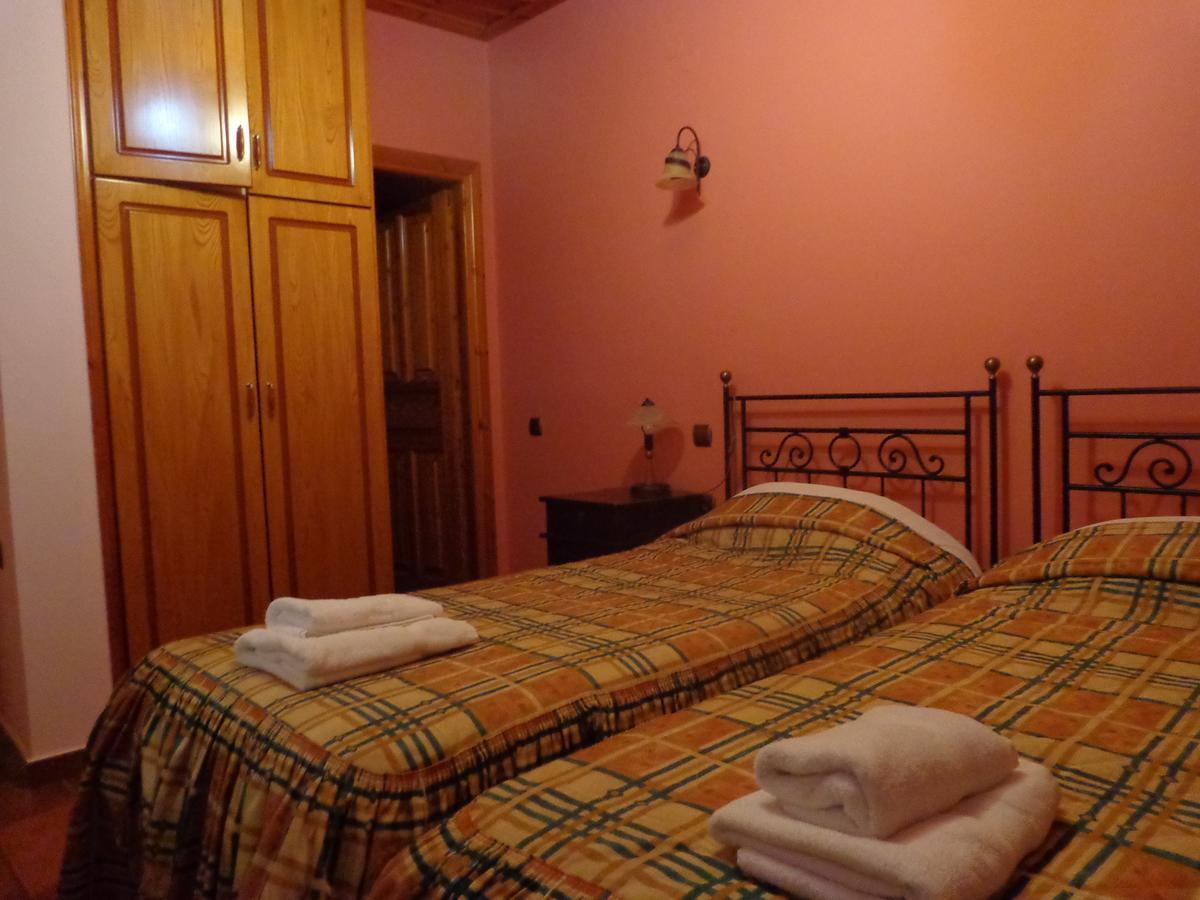 Alonaki Guesthouse Plátanos Buitenkant foto