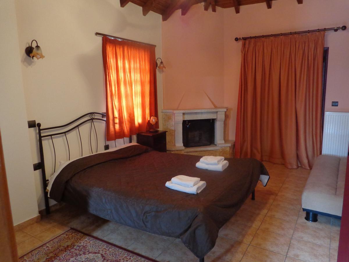 Alonaki Guesthouse Plátanos Buitenkant foto